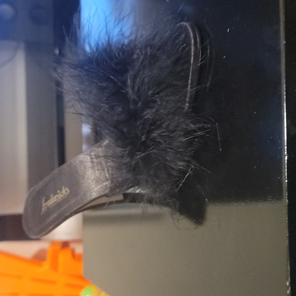 Fredricks of Hollywood black feathered heels